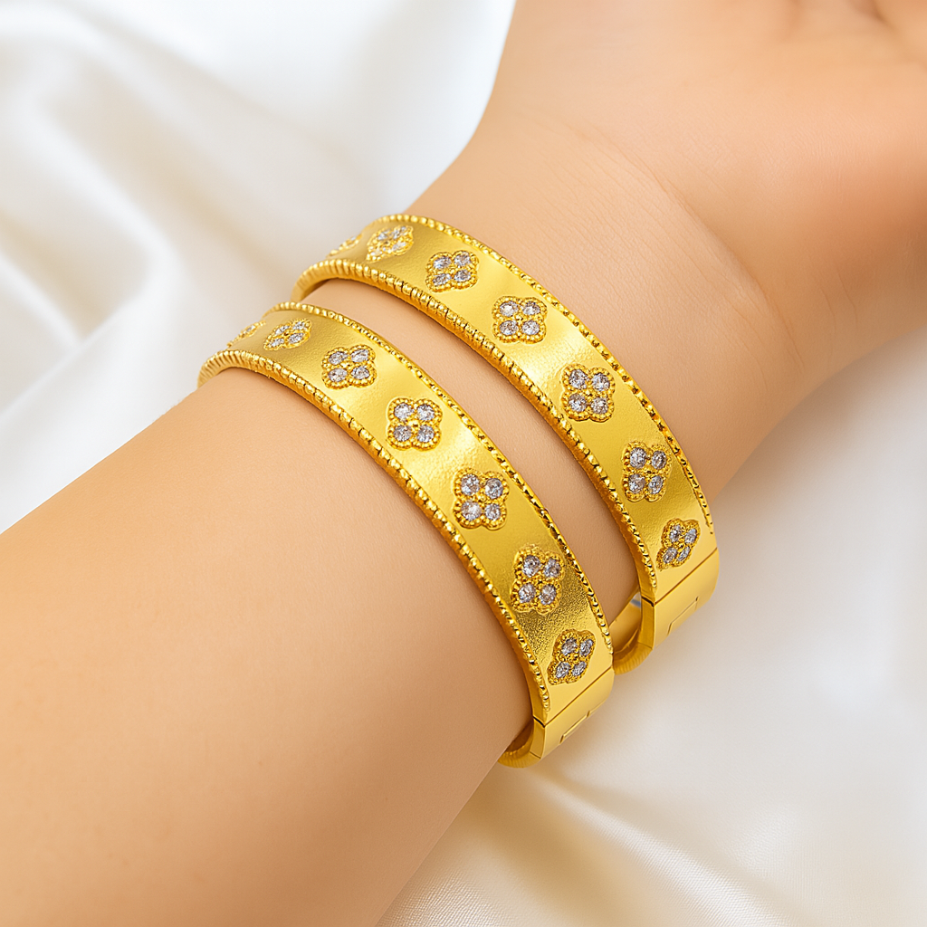 Christine | Gold Plated Four-Leaf Clover Cuff Bracelet Bangle