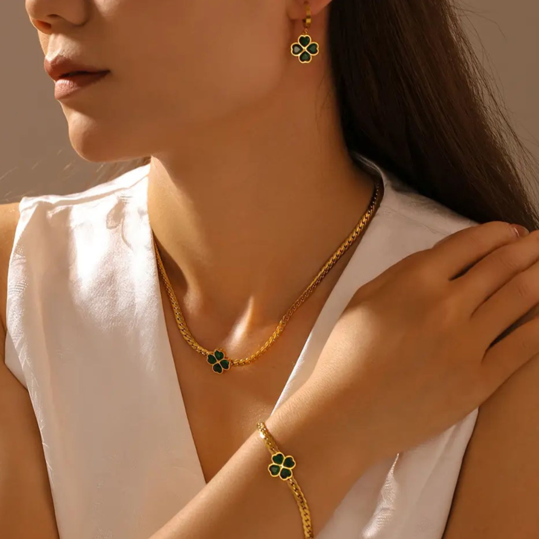 Ameline | Gold Plated Four Leaf Clover Cuban Bracelet with Green Zircons