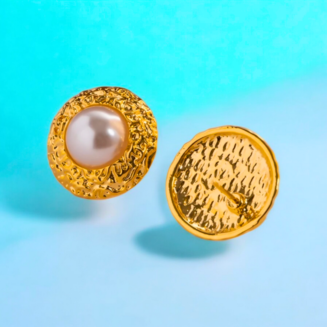 Nerina | 18K Gold Plated Pearl Round Nest Stud Waterproof Earrings