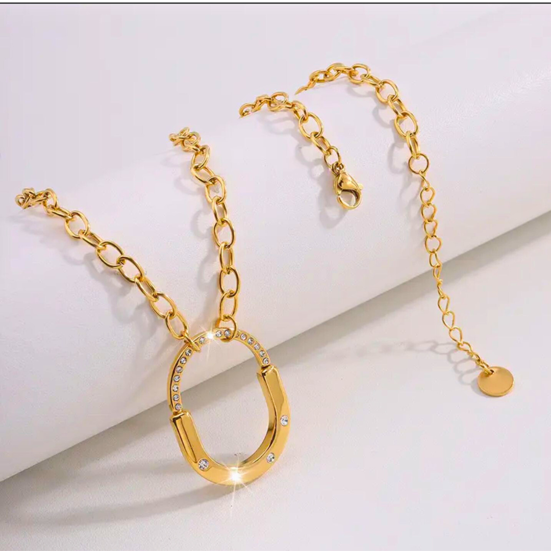 Avielle | Gold Plated Lock Pendant Necklace with Zircon Link Chain