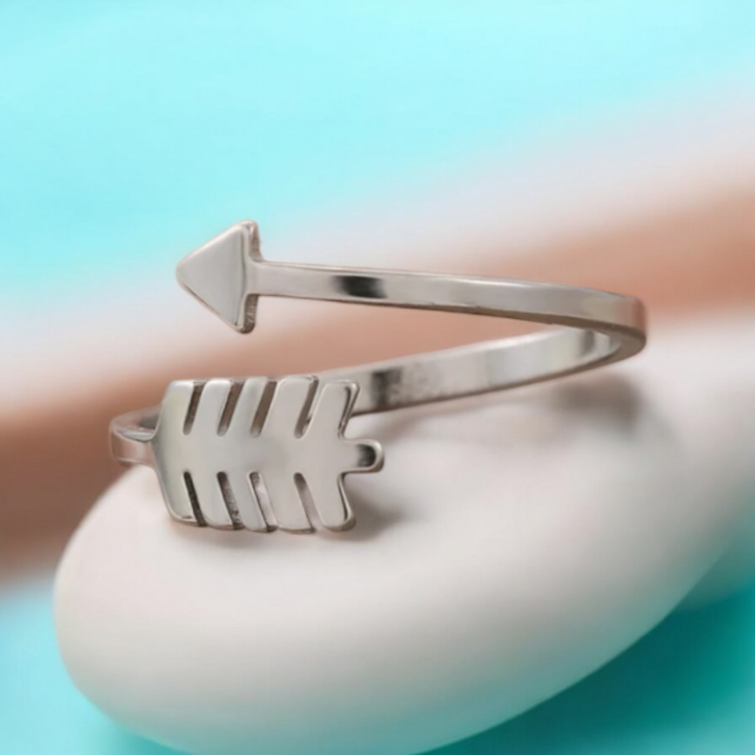 Donna | Gold Plated Arrow Resizable Ring