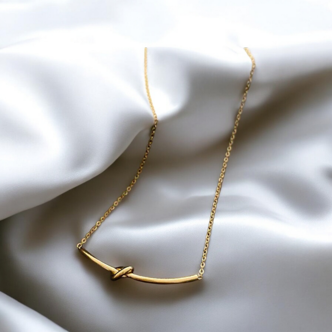 Brooklyn | Gold Plated Knotted Bar Pendant Necklace