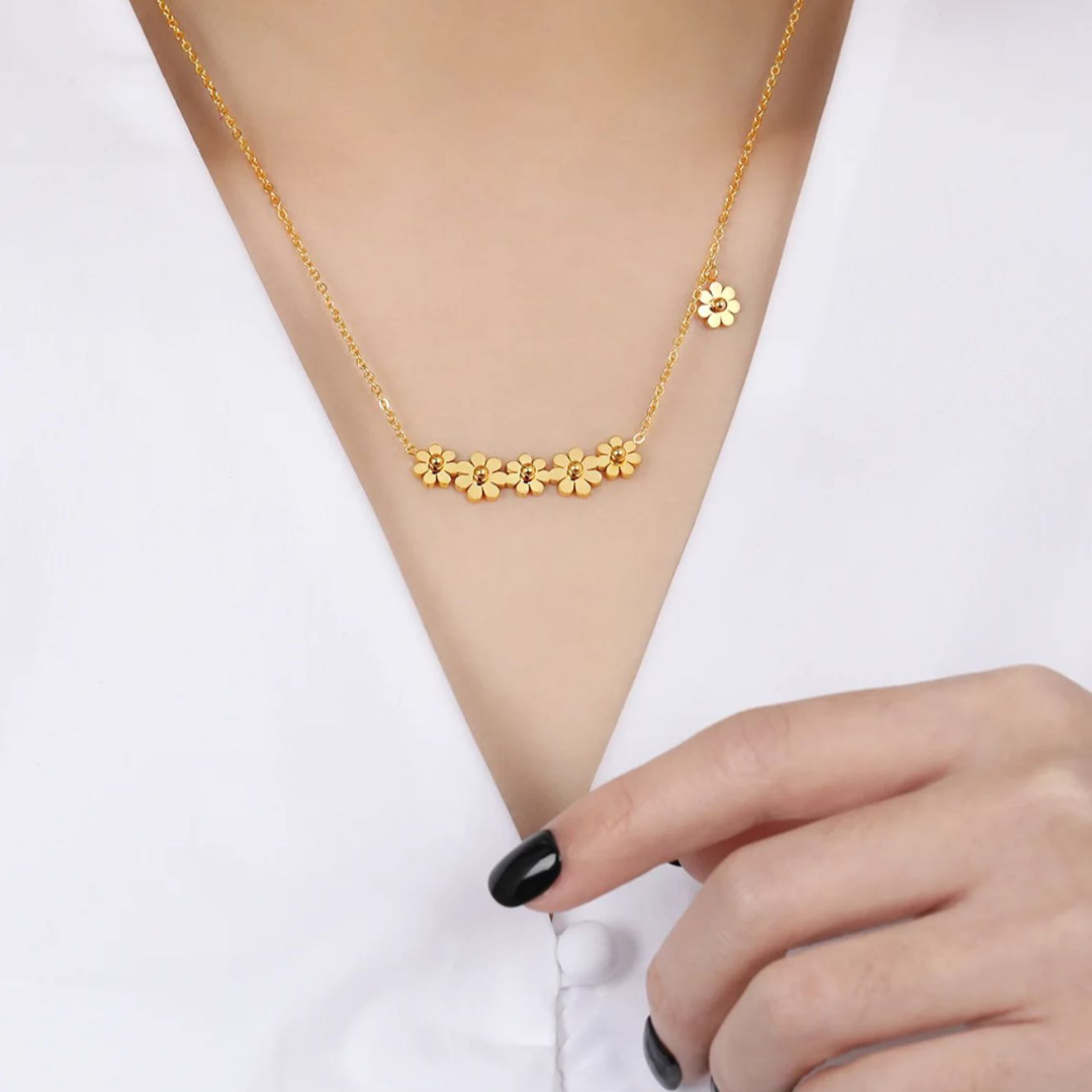 Lilliana | Gold-Plated Six-Flower Motif Waterproof Necklace