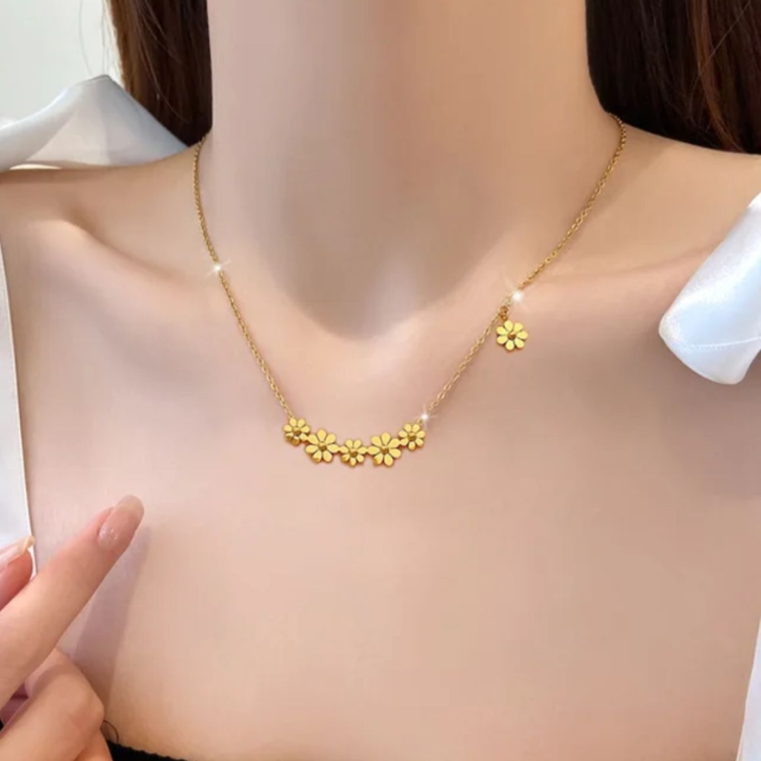 Lilliana | Gold-Plated Six-Flower Motif Waterproof Necklace