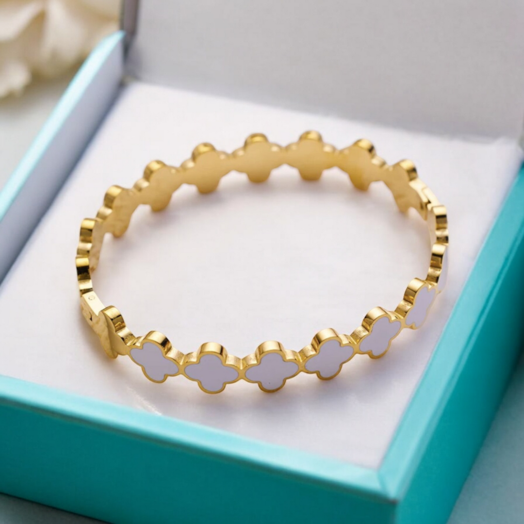 Aida | Gold Plated Shell Filled Clover Bracelet Bangle