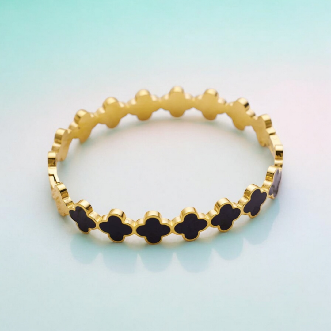 Aida | Gold Plated Shell Filled Clover Bracelet Bangle