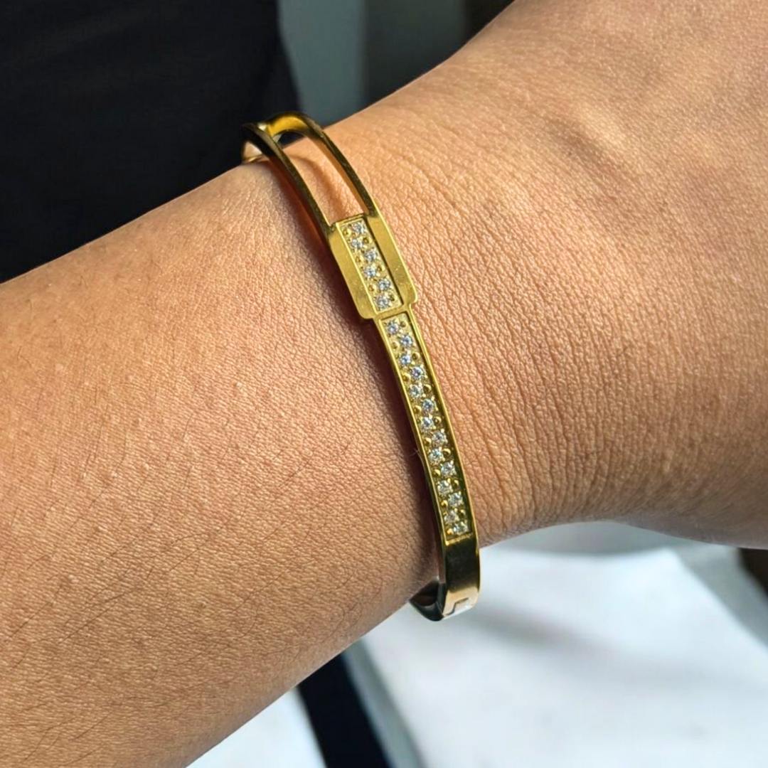 Carina | Gold-Plated Zircon Embedded Hollow Cuff Bangle