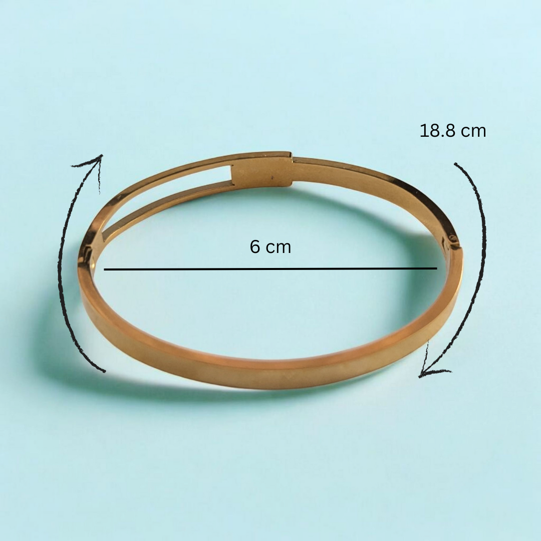 Carina | Gold-Plated Zircon Embedded Hollow Cuff Bangle