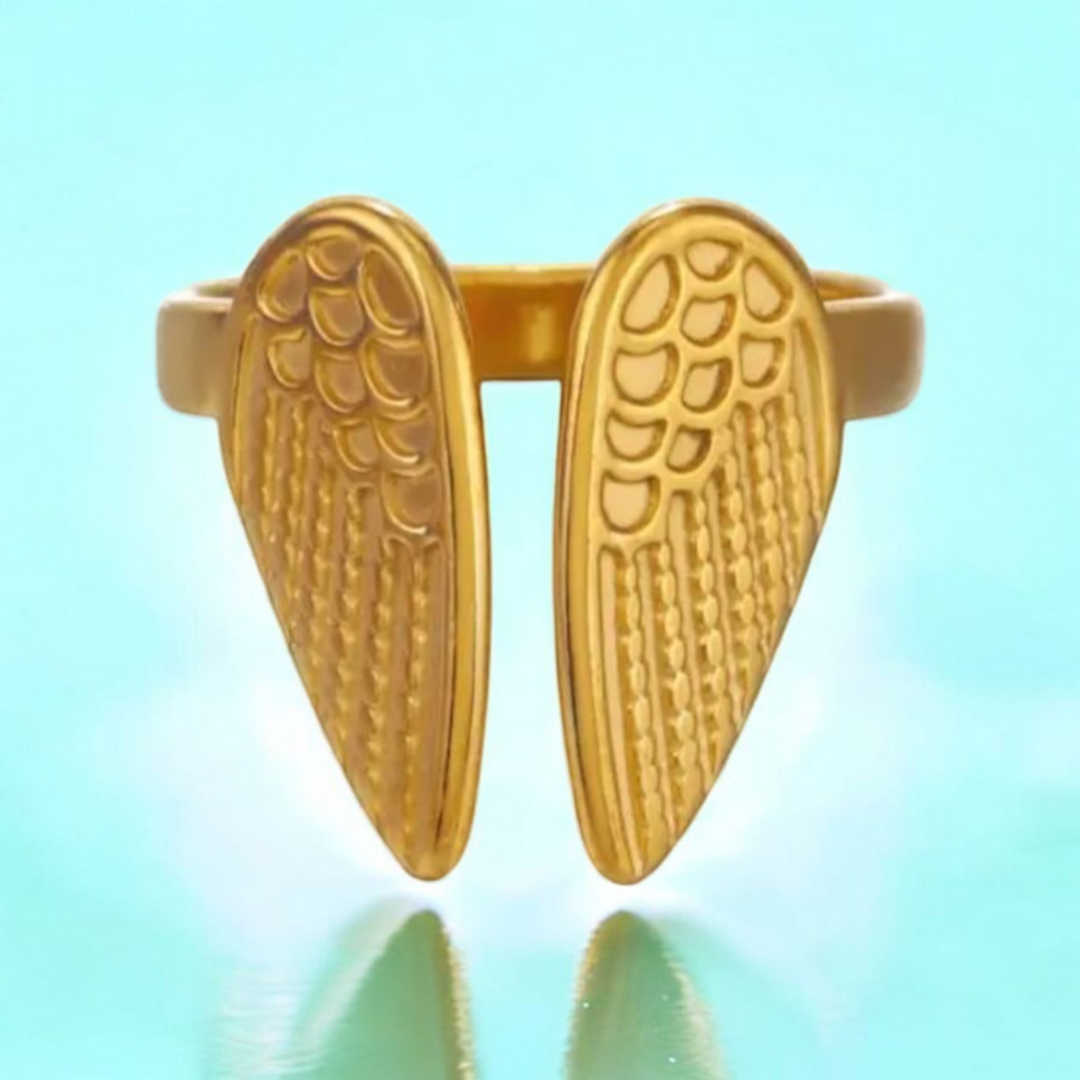 Juniper | Gold-Plated Angel Wings Resizable Ring
