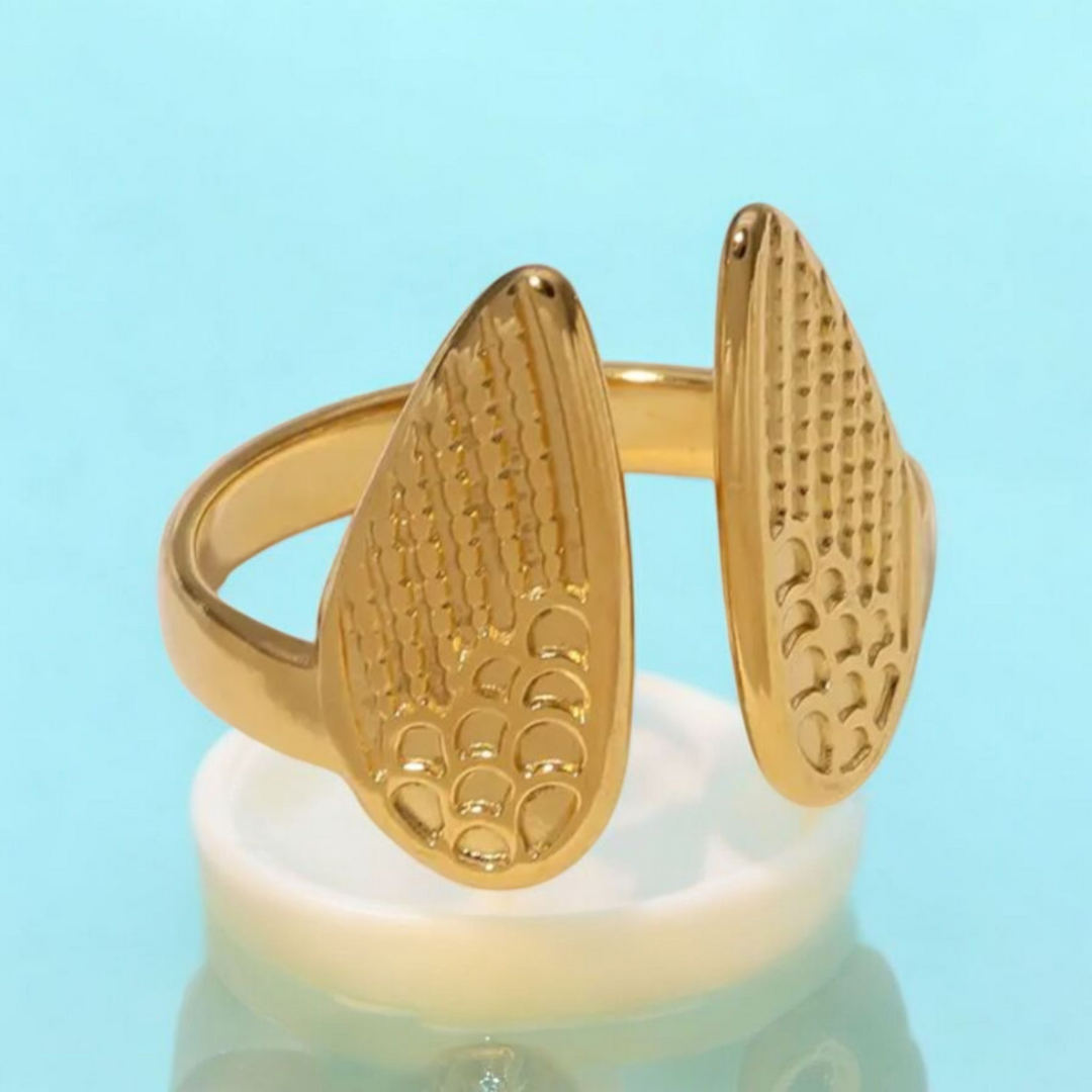 Juniper | Gold-Plated Angel Wings Resizable Ring
