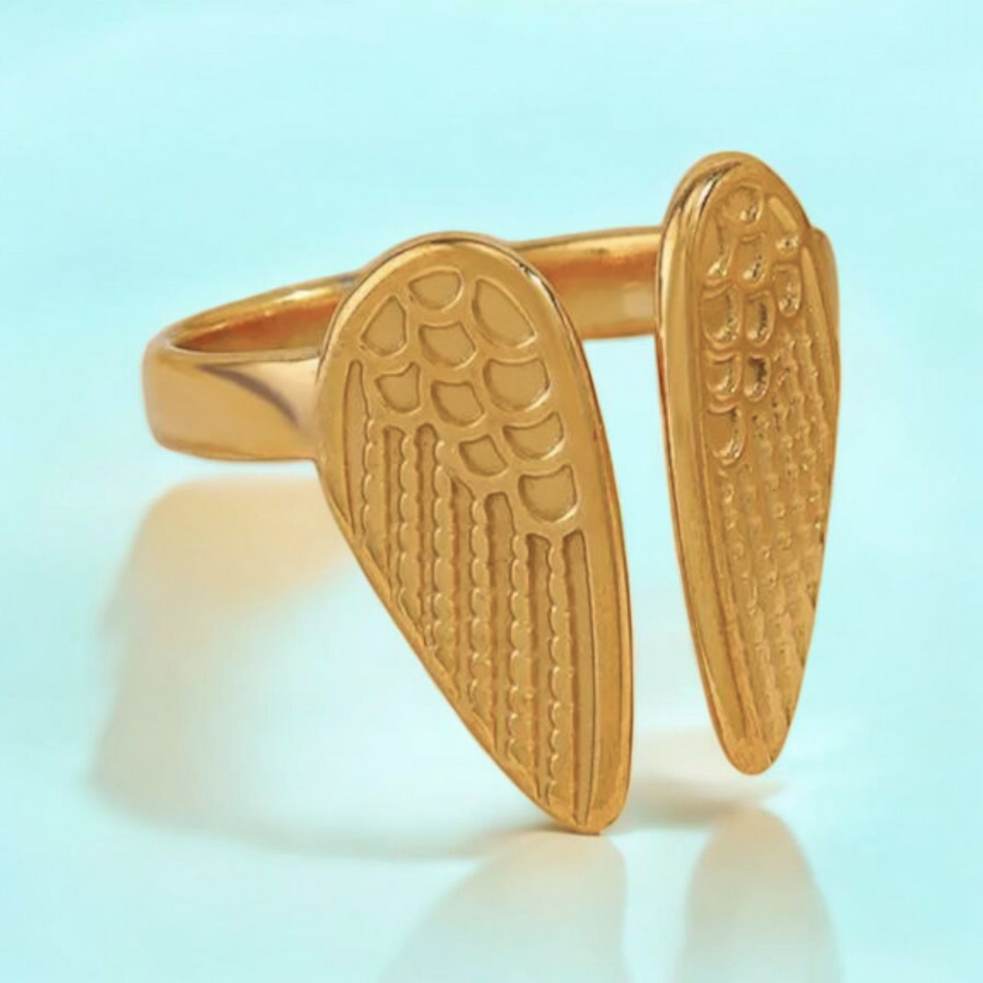 Juniper | Gold-Plated Angel Wings Resizable Ring