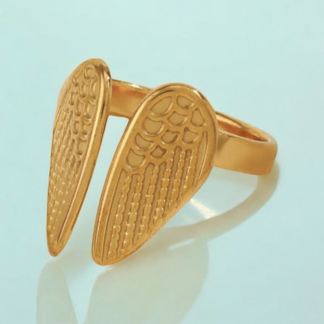Juniper | Gold-Plated Angel Wings Resizable Ring