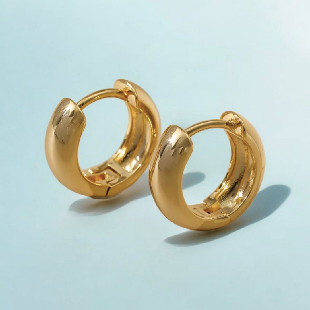 Hannah | Gold Plated Basic Staple Hoop Earrings