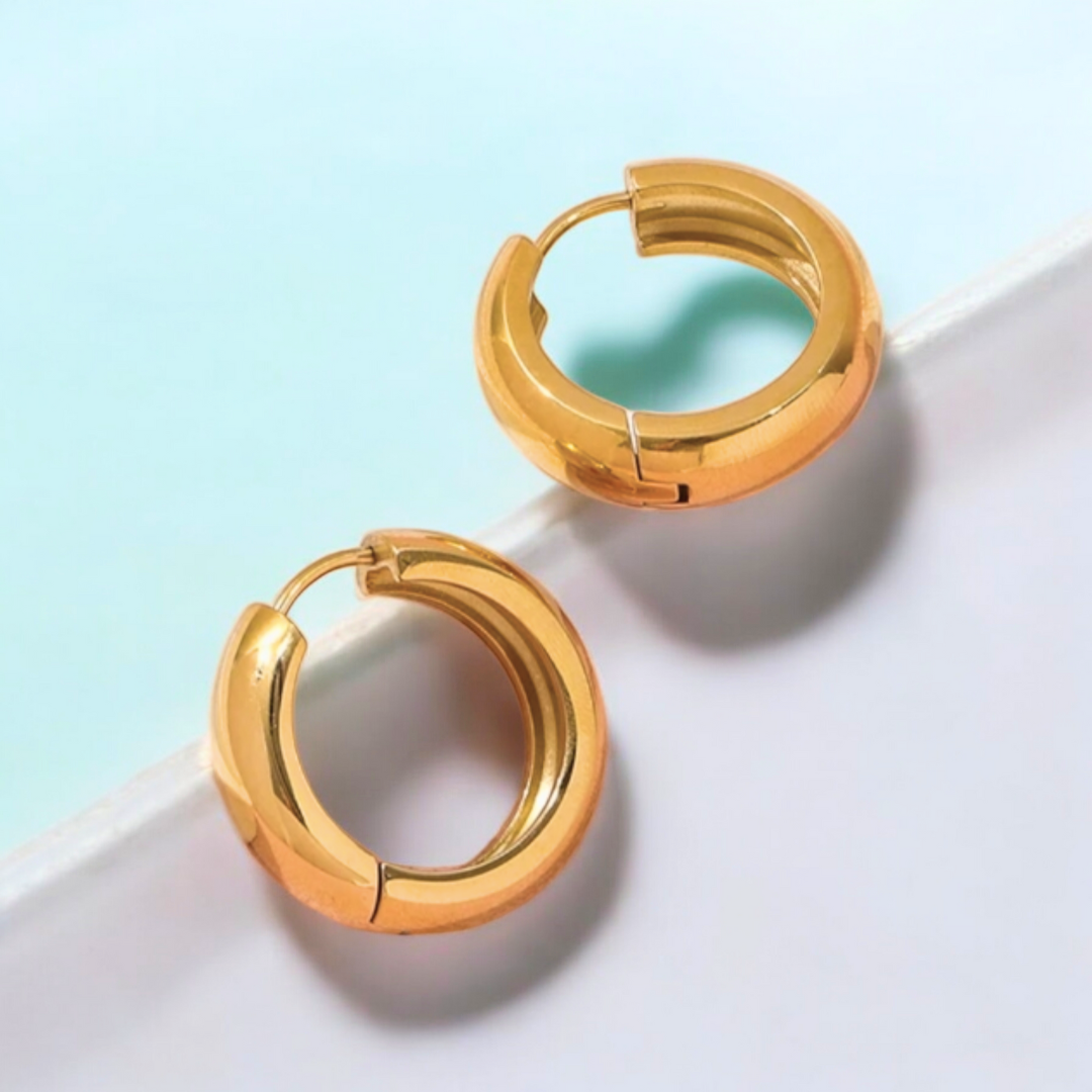 Hannah | Gold Plated Basic Staple Hoop Earrings