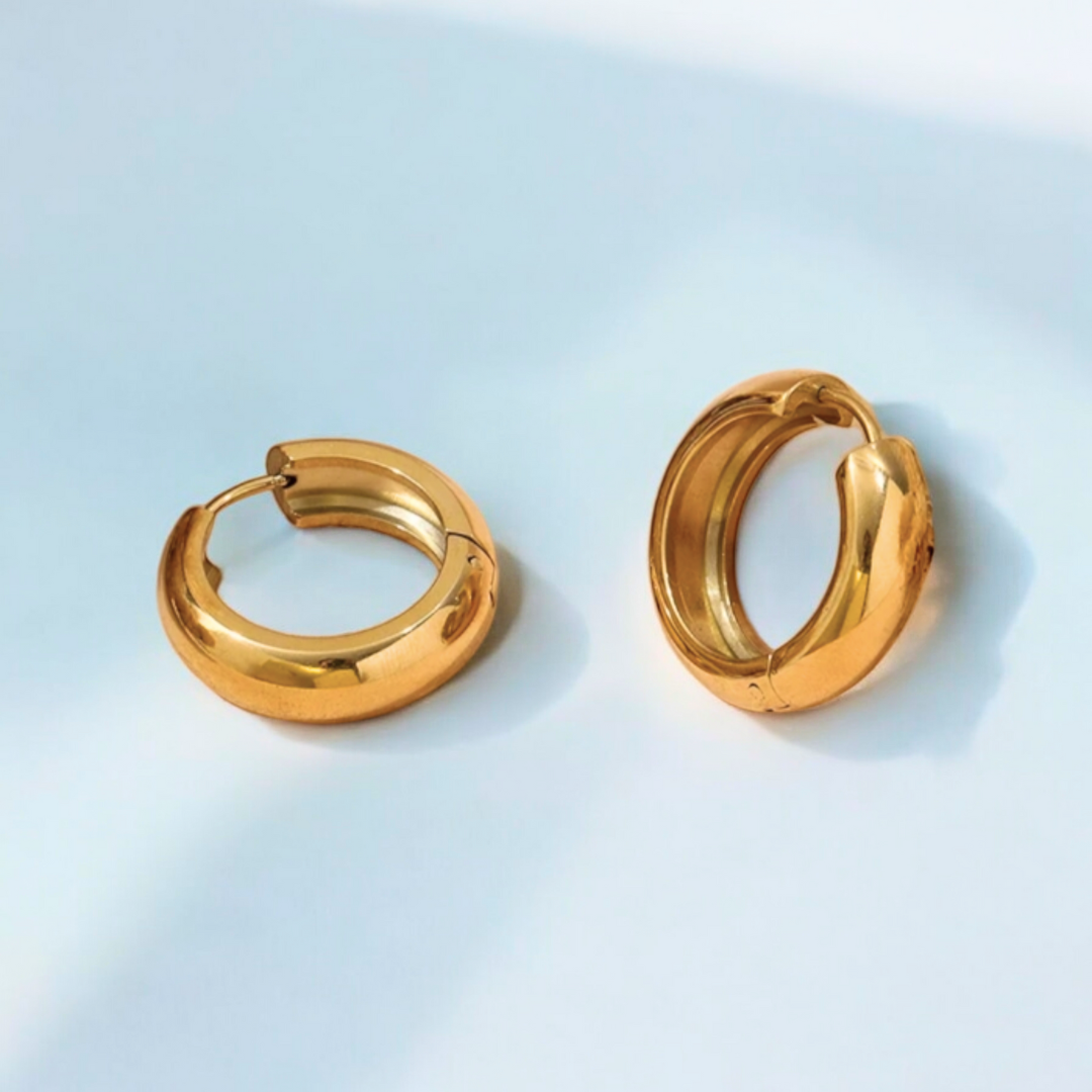 Hannah | Gold Plated Basic Staple Hoop Earrings