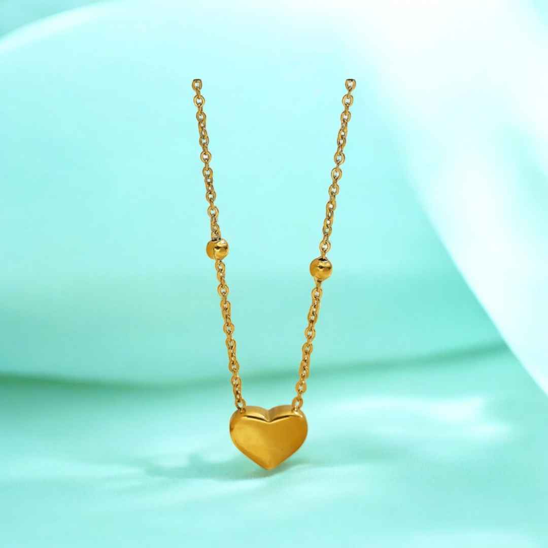 No tarnish, waterproof Lenora Heart Necklace. Jooelri London's 18K gold plated stainless steel, gym-proof, durable for daily wear. Free shipping!