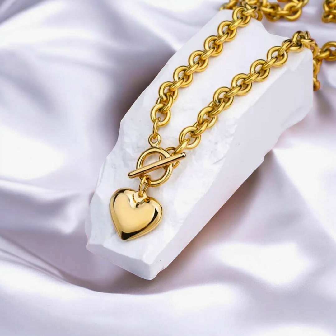 Pixie | Gold-Plated Solid Heart Charm OT Buckle Chunky Necklace