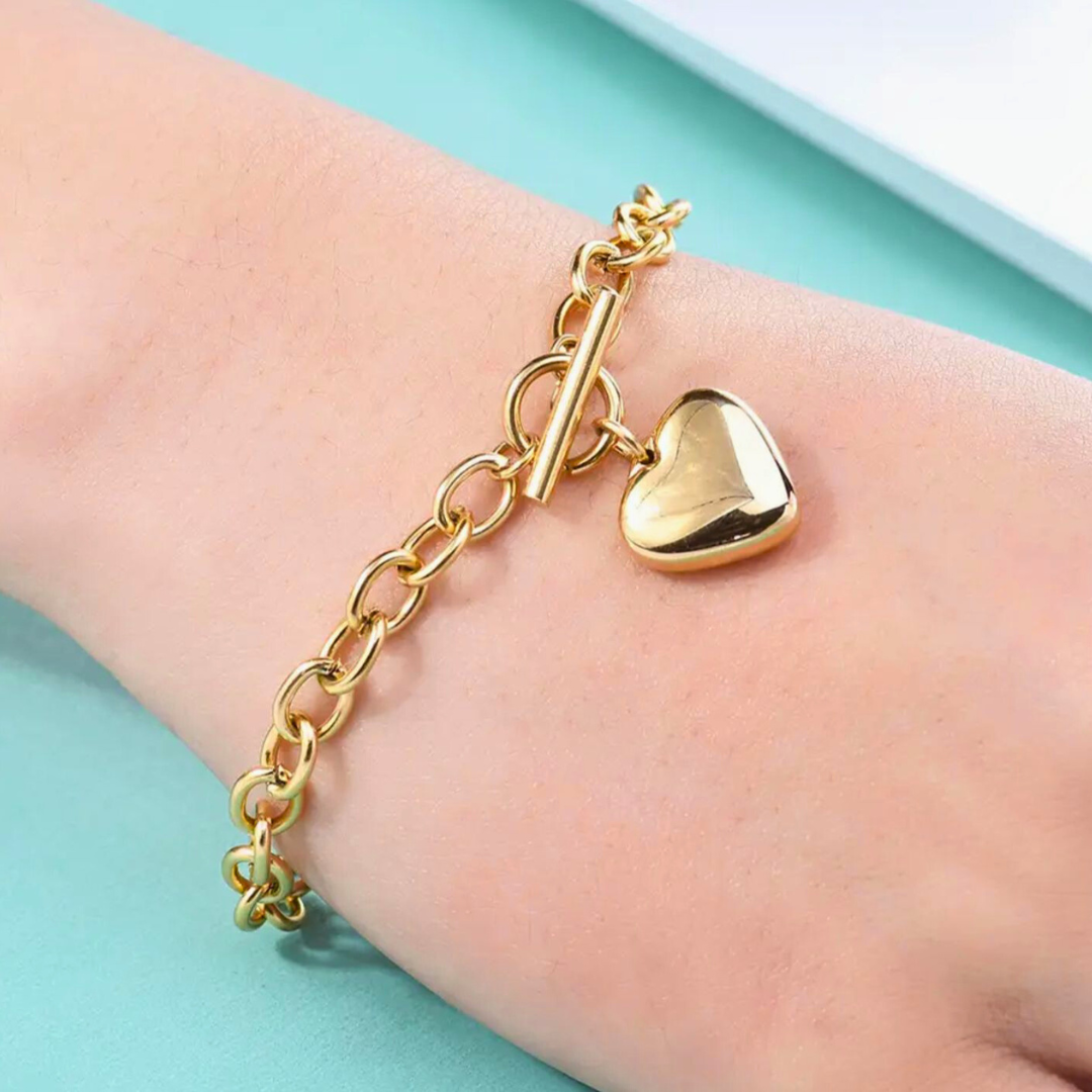 Luna | Gold-Plated Solid Heart Charm OT Buckle Chunky Bracelet