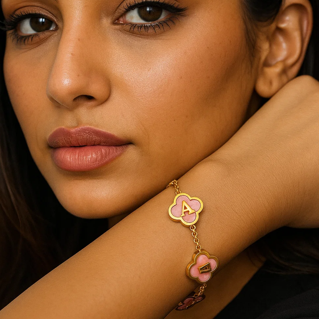 Jodie Clover Bracelet - Personalised Clover Name Bracelet, 18K Gold Plated Waterproof Clover Jewellery Christmas Gift
