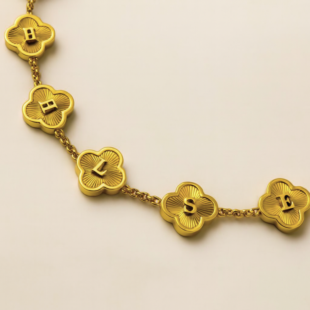 Clover Necklace - Personalised Clover Name Necklace, 18K Gold Plated Four-Leaf Pendant Waterproof