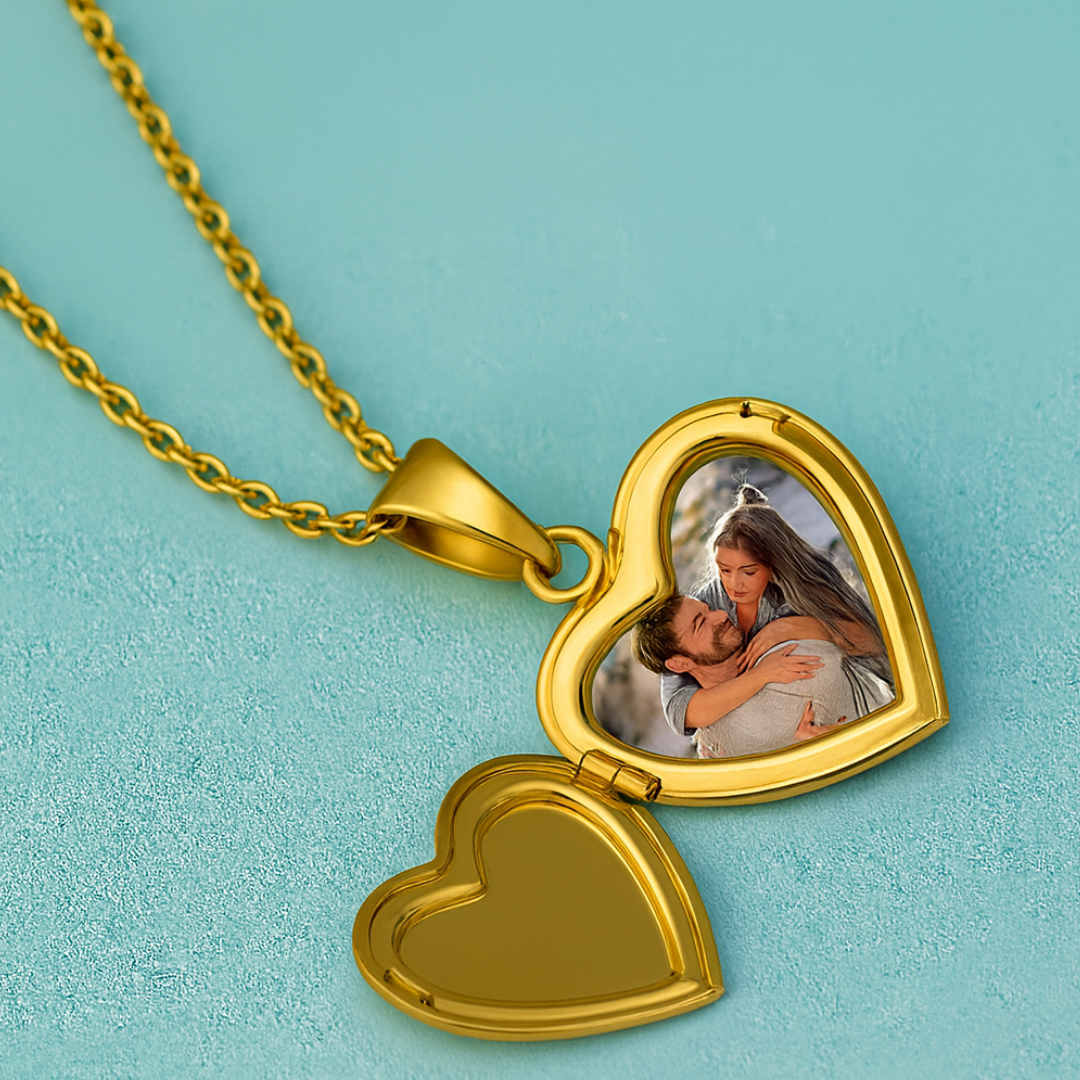 Rochelle | Gold (18K) Plated Heart Photo Frame Locket Pendant Waterproof Necklace