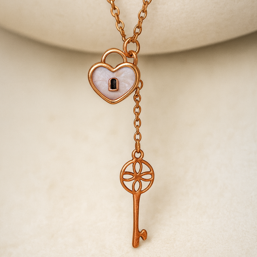 Daria | Gold (18K) Plated Heart Lock and Key Waterproof Necklace