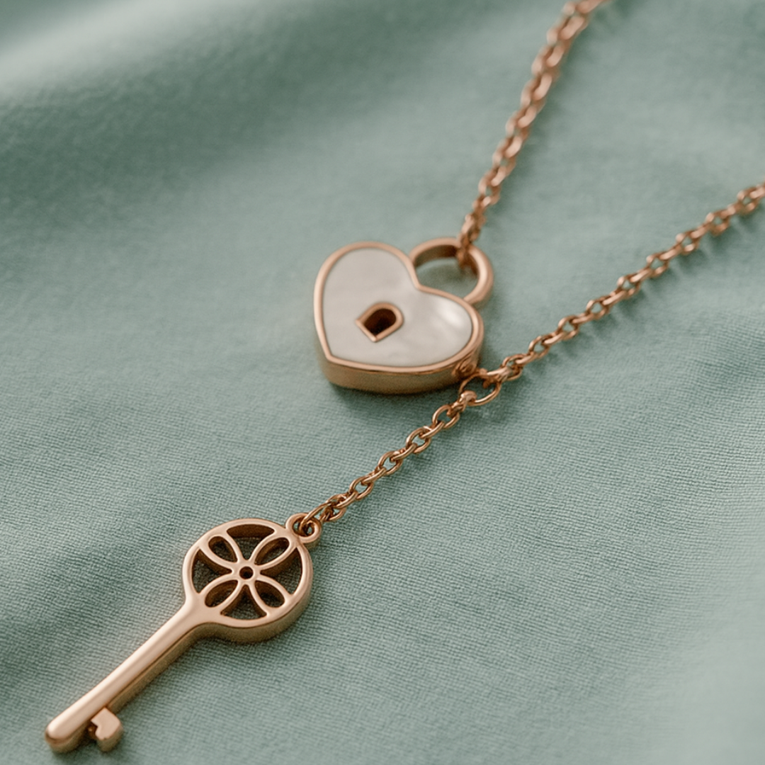 Daria | Gold (18K) Plated Heart Lock and Key Waterproof Necklace