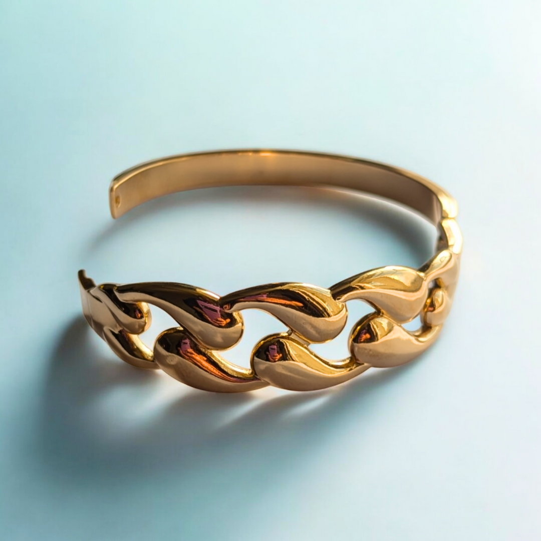 Olivia | Gold-Plated Hollow Waterdrop Cuff Bracelet Bangle