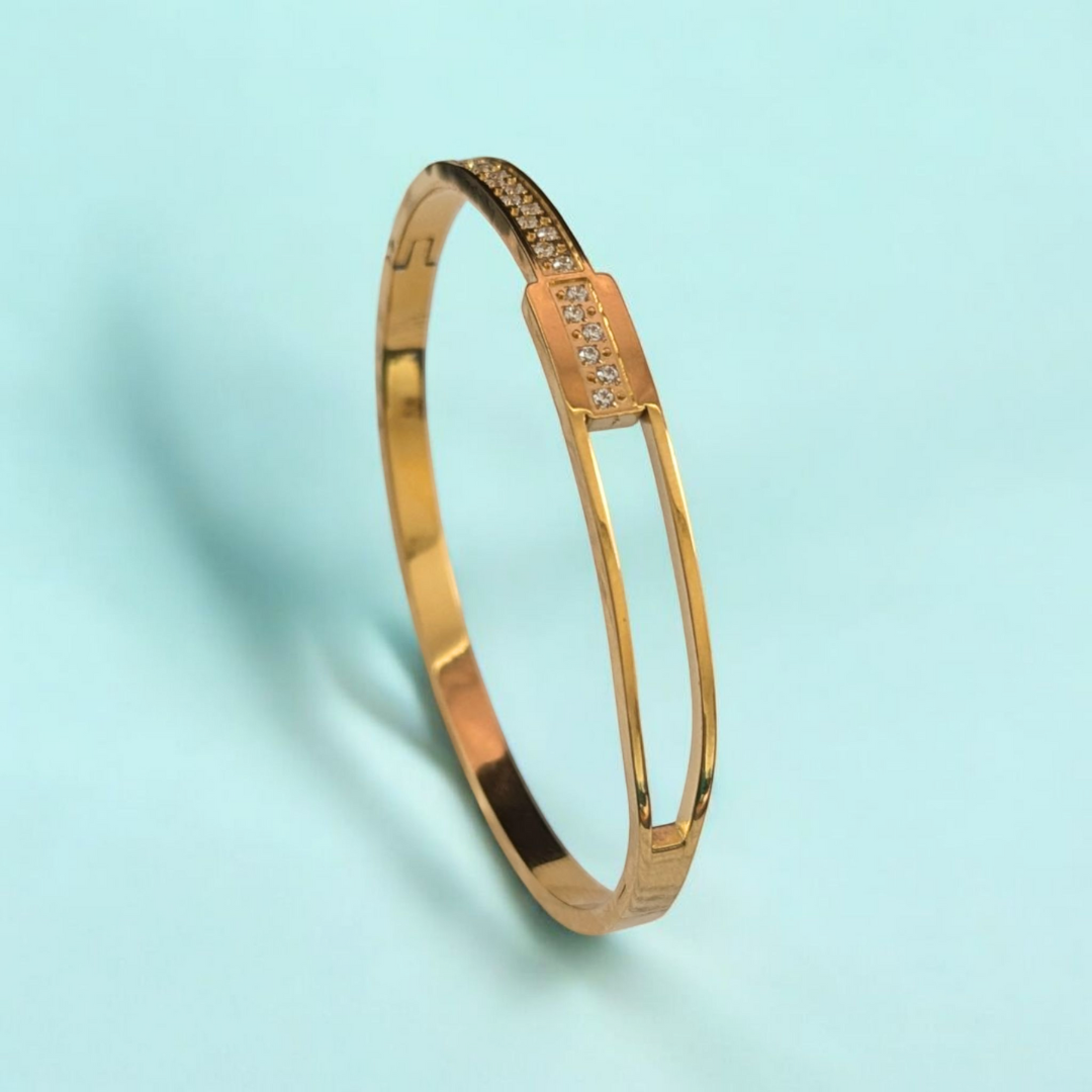 Carina | Gold-Plated Zircon Embedded Hollow Cuff Bangle
