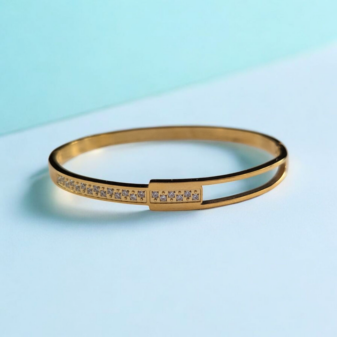 Carina | Gold-Plated Zircon Embedded Hollow Cuff Bangle