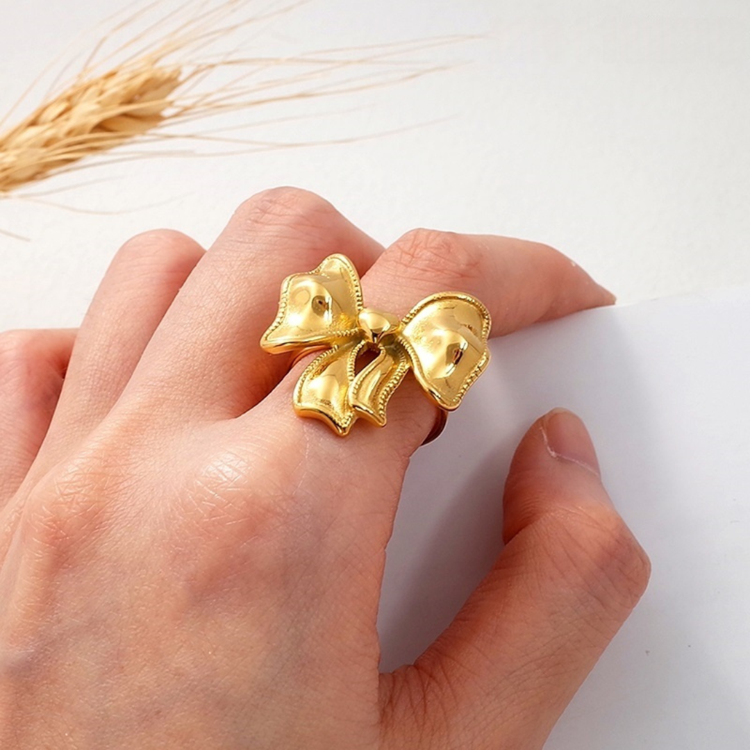 Estelle | Gold-Plated Ribbon Bow Resizable Ring