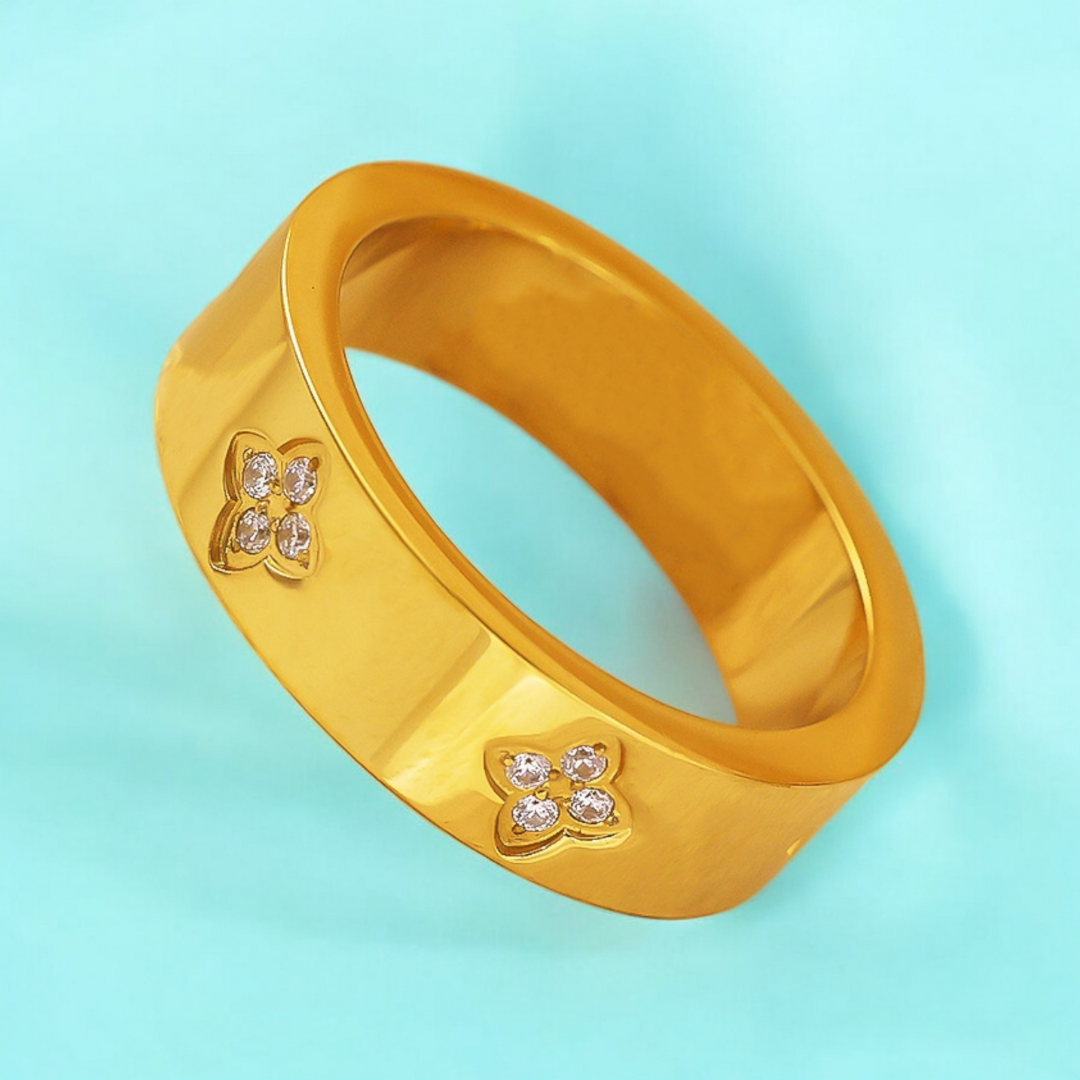 Viana | Gold (18K) Plated Four-Leaf Clover Waterproof Ring