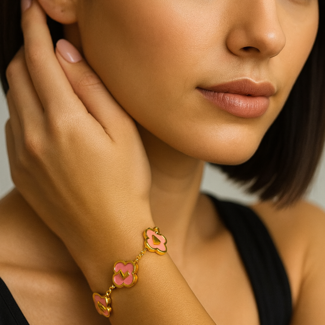 Jodie Clover Bracelet - Personalised Clover Name Bracelet, 18K Gold Plated Waterproof Clover Jewellery Christmas Gift