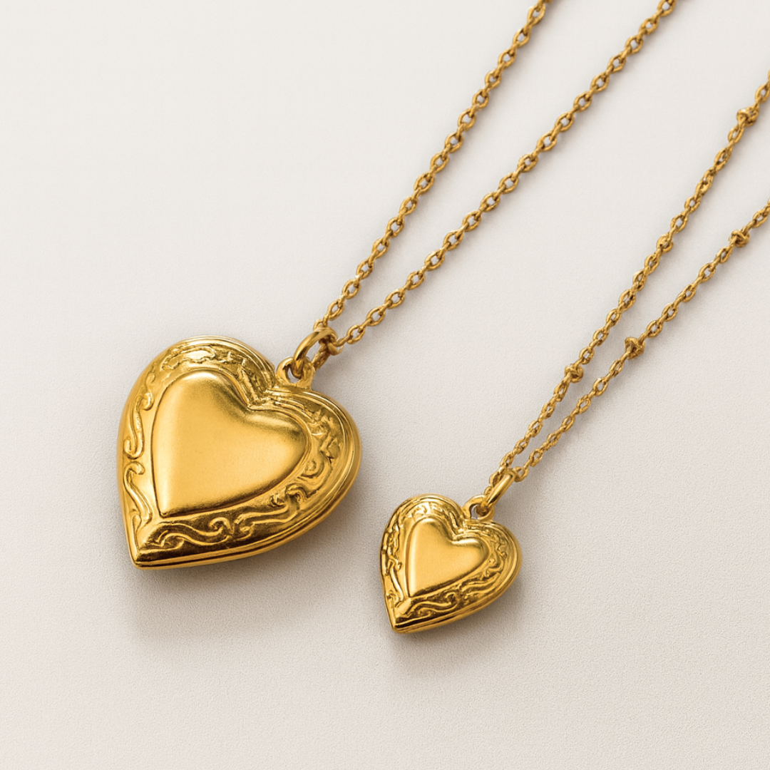 Raven | Gold (18K) Plated Heart Photo Frame Locket Pendant Waterproof Necklace/Christmas Gift
