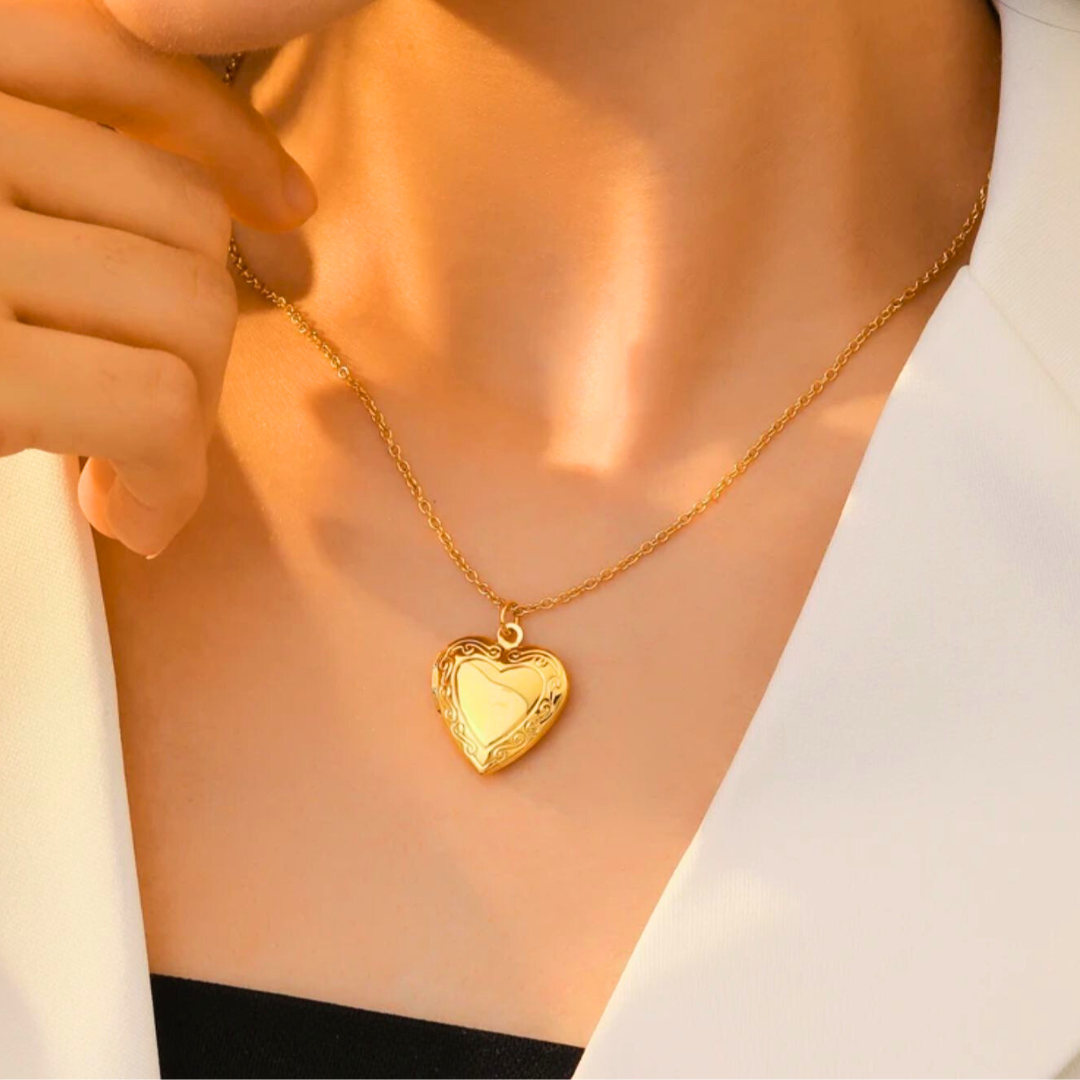 Raven | Gold (18K) Plated Heart Photo Frame Locket Pendant Waterproof Necklace