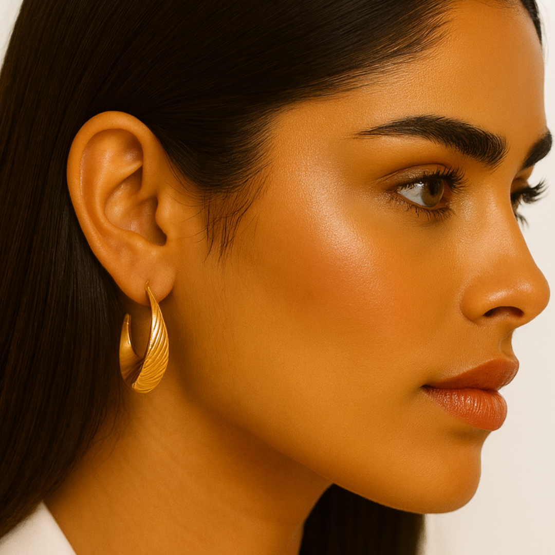 Lily | 18K Gold Plated Round Minimalist Hoop Waterproof Earrings