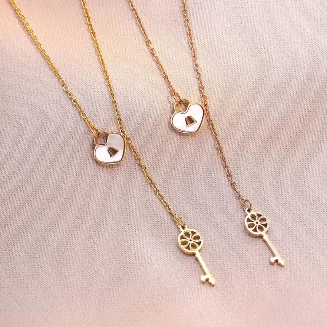 Daria | Gold (18K) Plated Heart Lock and Key Waterproof Necklace