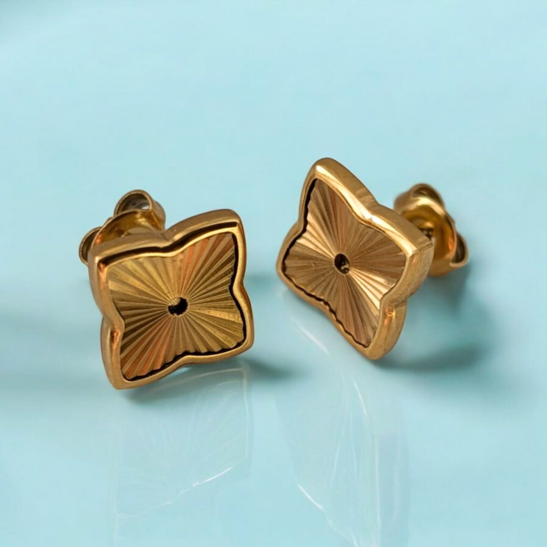 Lara | Gold (18K) Plated Four-Leaf Clover Flower Waterproof Stud Earrings