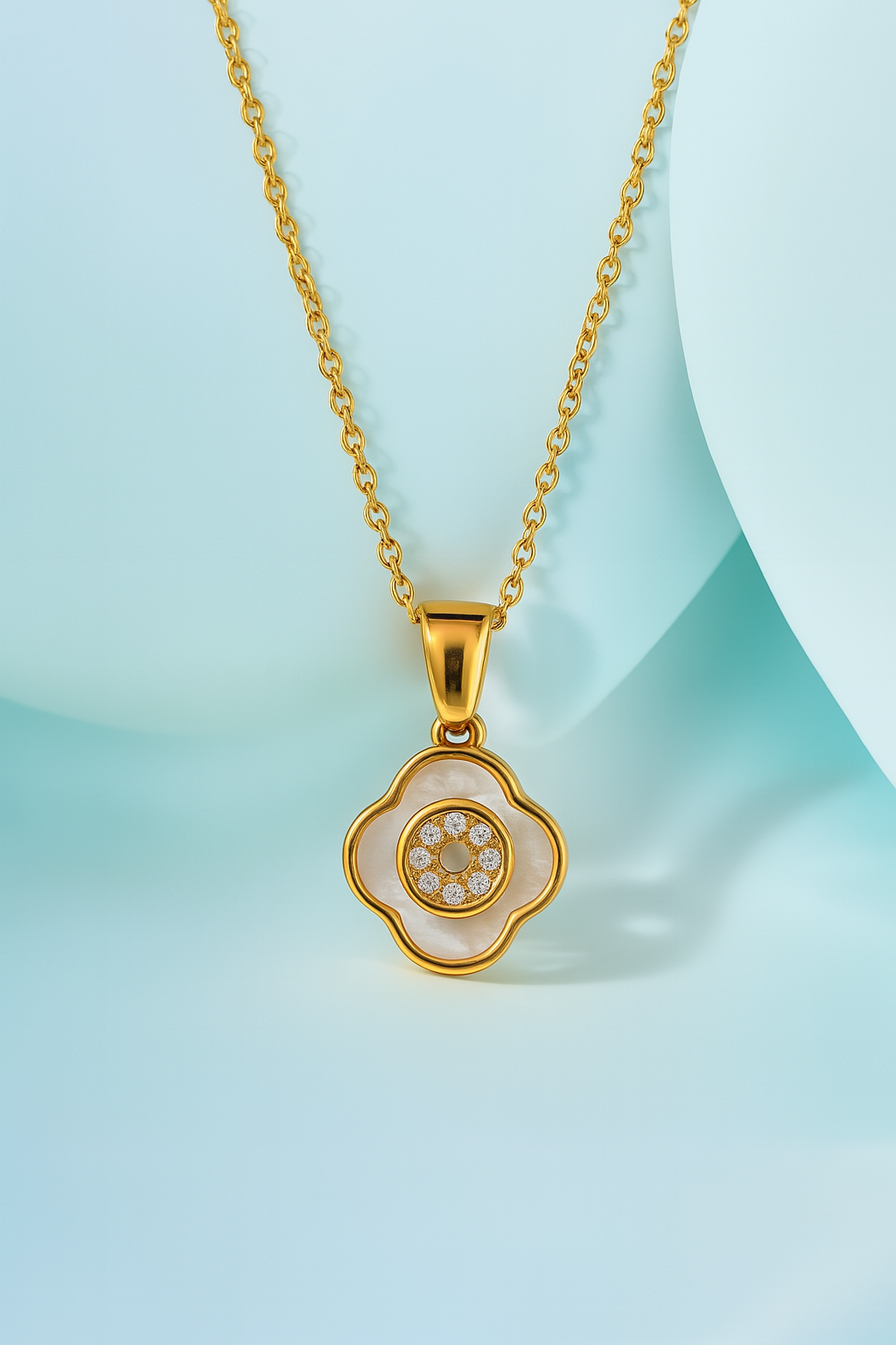 Nina | Gold (18K) Plated Shell Filled Four-Leaf Clover Waterproof Necklace with Zircons