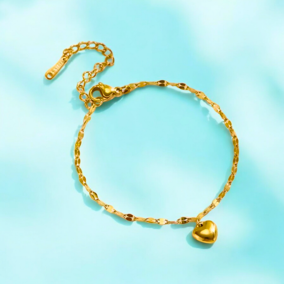 Zeta | Gold Plated Solid Love Heart Charm Bracelet