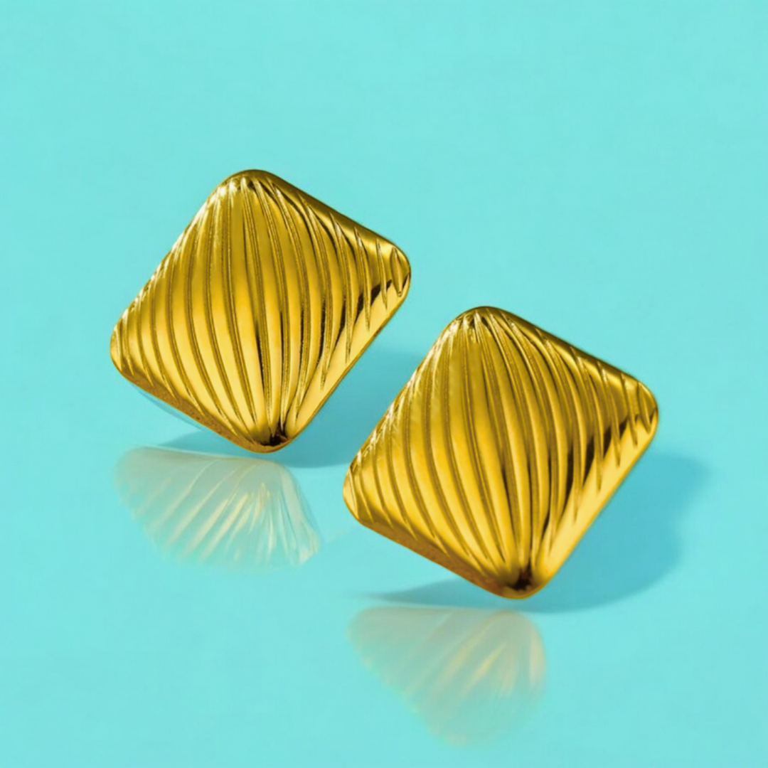 Orielle | Gold-Plated Vintage Ribbed Square Stud Earrings