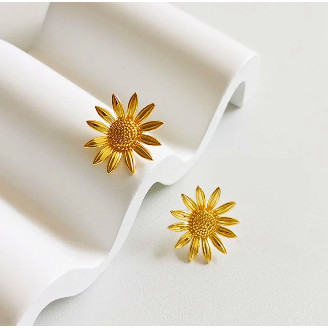 Gianna | Gold-Plated Sunflower Stud Earrings
