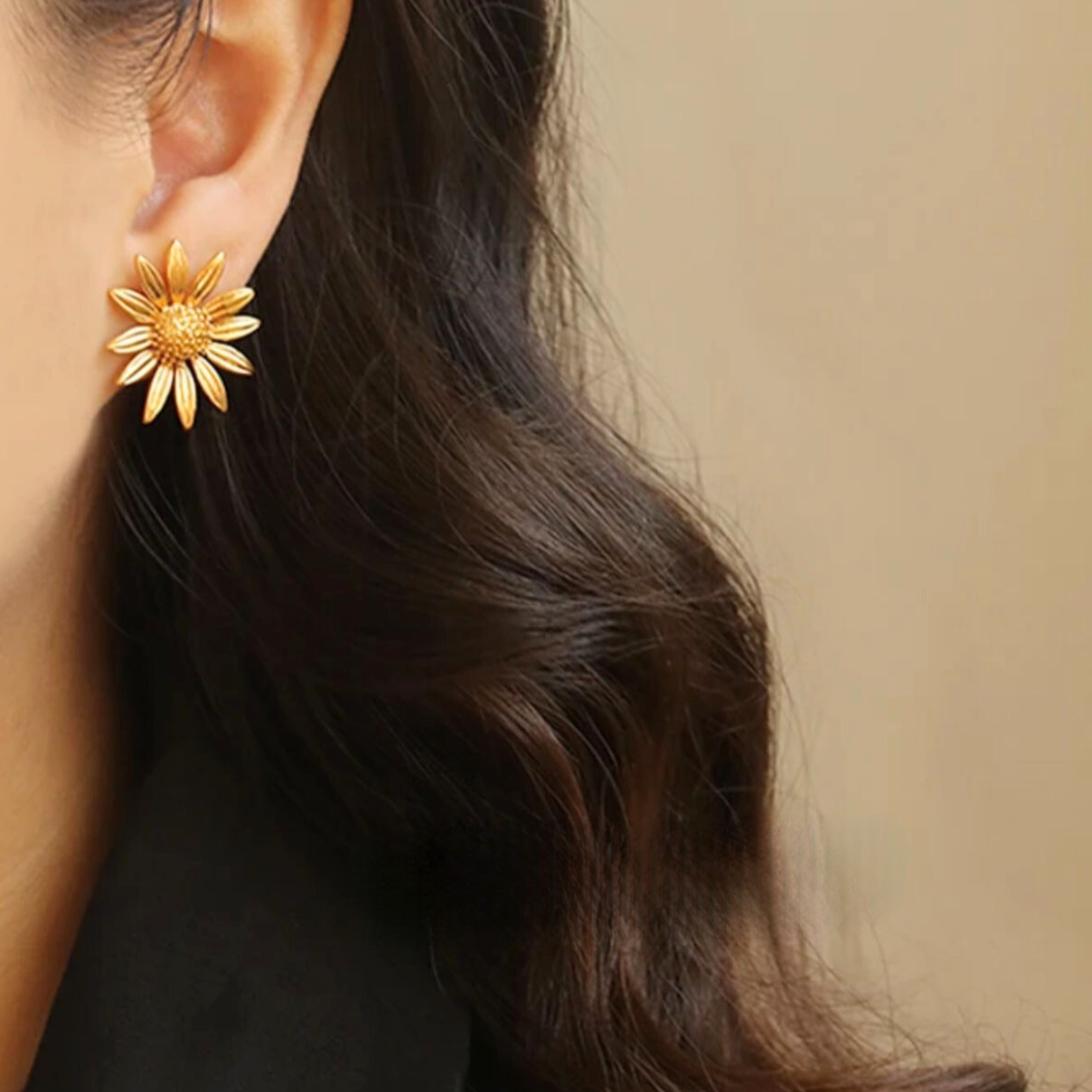 Gianna | Gold-Plated Sunflower Stud Earrings