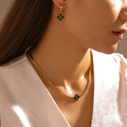 Rivelle | Gold-Plated Four-Leaf Clover Cuban Necklace with Green Zircons