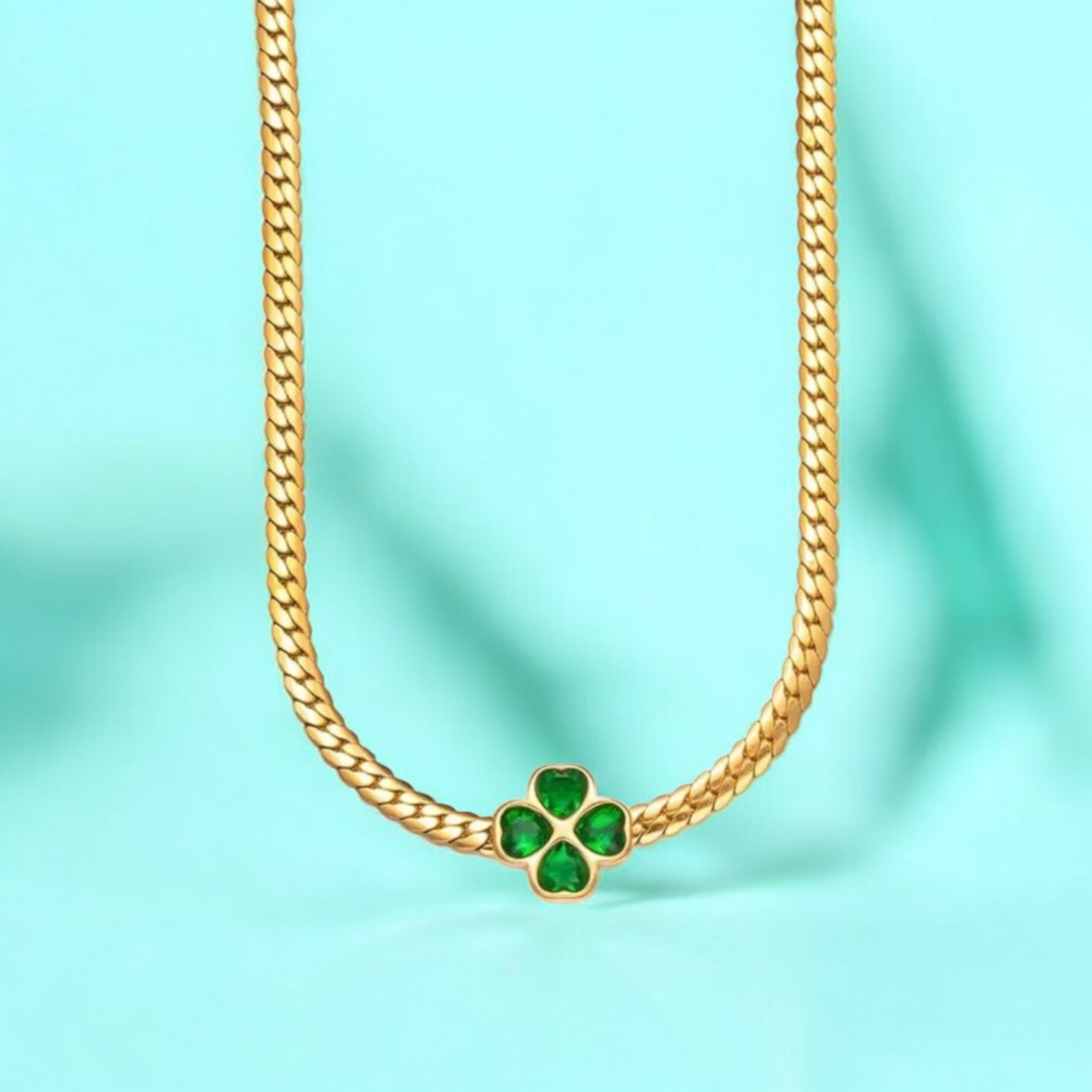 Rivelle | Gold-Plated Four-Leaf Clover Cuban Necklace with Green Zircons