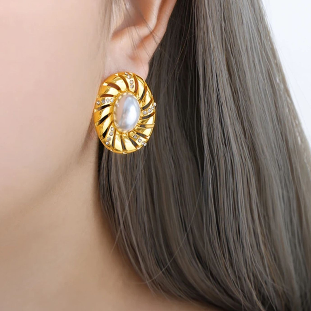 Lira | Gold (18K) Plated Chunky Waterproof Stud Earrings with Pearls