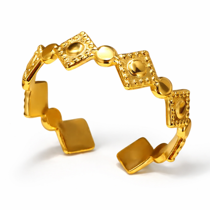 Poppy | Gold Plated Rhombus Resizable Ring