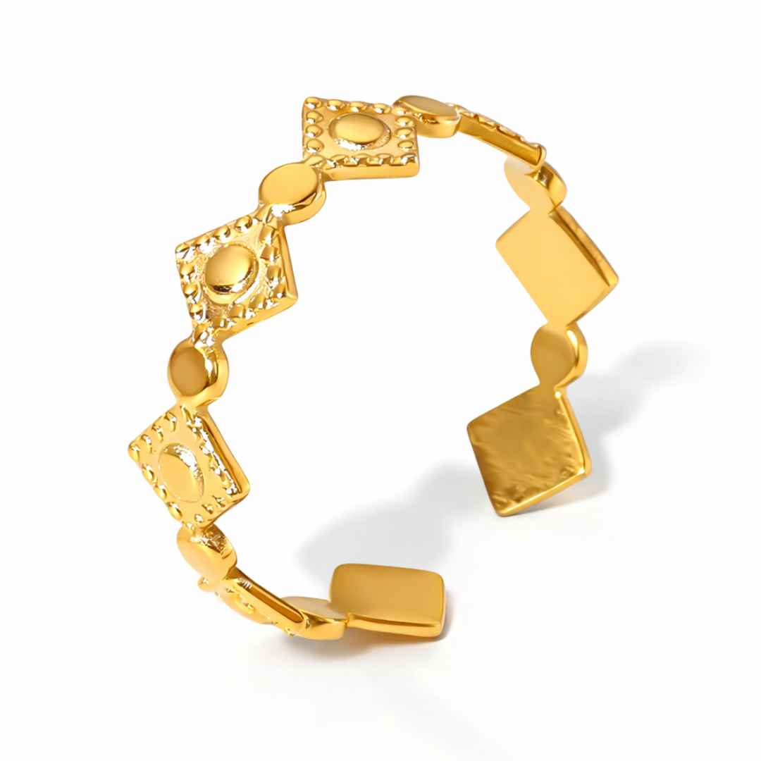 Poppy | Gold Plated Rhombus Resizable Ring