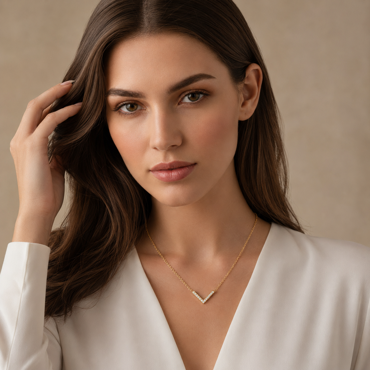 Verona | V-Shaped Illuminated Zircon Necklace