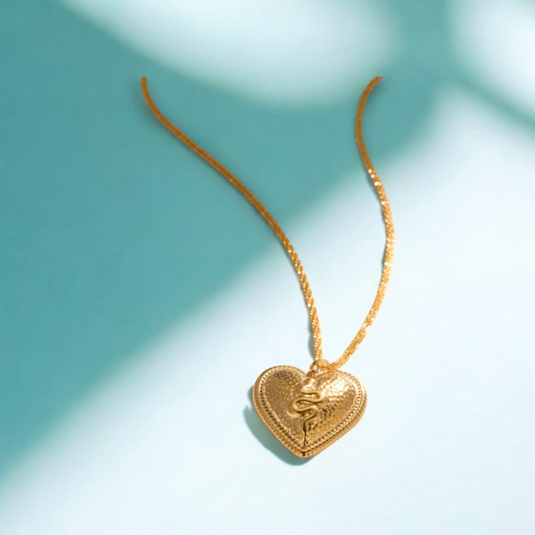 shower proof jewellery gym proof jeweller jewellery for sensitive skin (stainless steel benefit) can you wear gold plated jewellery in shower gold plated jewellery that doesn't tarnish jooelri London jewellery Abbott Lyon alternative D Louise waterproof jewellery review PRYA jewellery quality best waterproof jewellery UK luxury waterproof jewellery